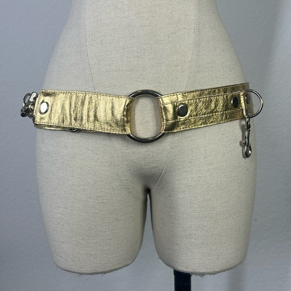 Allison Burns gold metallic adjustable d ring belt with swivel hook clasp main image 5